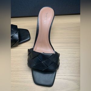 Black Gianni Bini heels